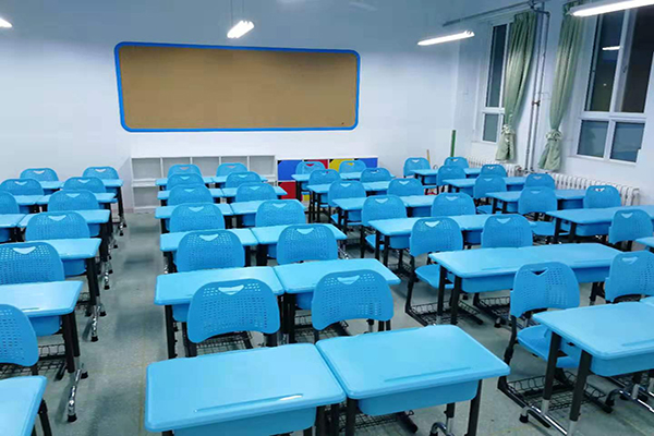 学生课桌椅的组装方法